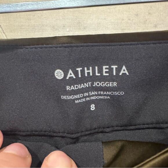 Athleta Radiant Jogger Olive Green 8 - Picture 8 of 12